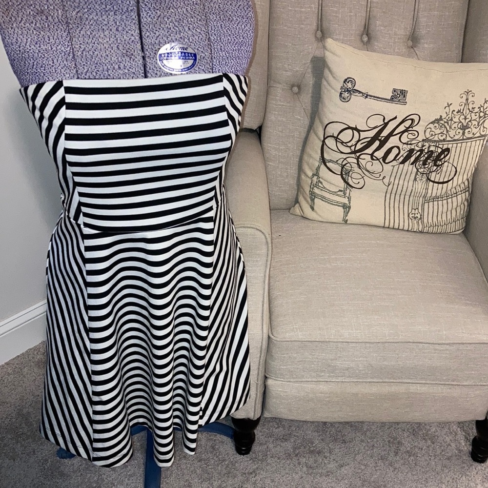 Express strapless dress